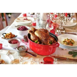 Staub Gietijzeren Braadpan 27 Cm / 3,25 L, Ovaal, Kersenrood -Kook Warm Verkoopwinkel 000011004