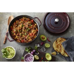 Staub Gietijzeren Braadpan 28 Cm / 6,75 L, Rond, Grenadine Rood -Kook Warm Verkoopwinkel 000017580
