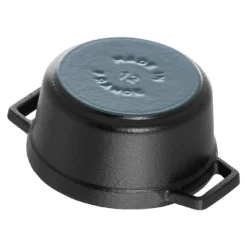 Staub Gietijzeren Braadpan 12 Cm / 400 Ml, Rond, Zwart 11 Staub Gietijzeren Braadpan 12 Cm / 400 Ml, Rond, Zwart -Kook Warm Verkoopwinkel 40509 471 0 000000884