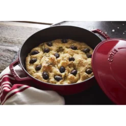 Staub Sauteerpan Chistera 24 Cm / 2,5 L, Kersenrood -Kook Warm Verkoopwinkel 424414168