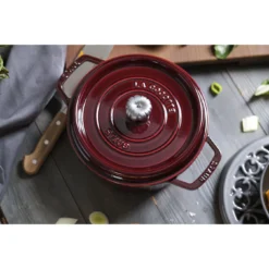 Staub Gietijzeren Braadpan 24 Cm / 3,8 L, Rond, Grenadine Rood -Kook Warm Verkoopwinkel 424422041